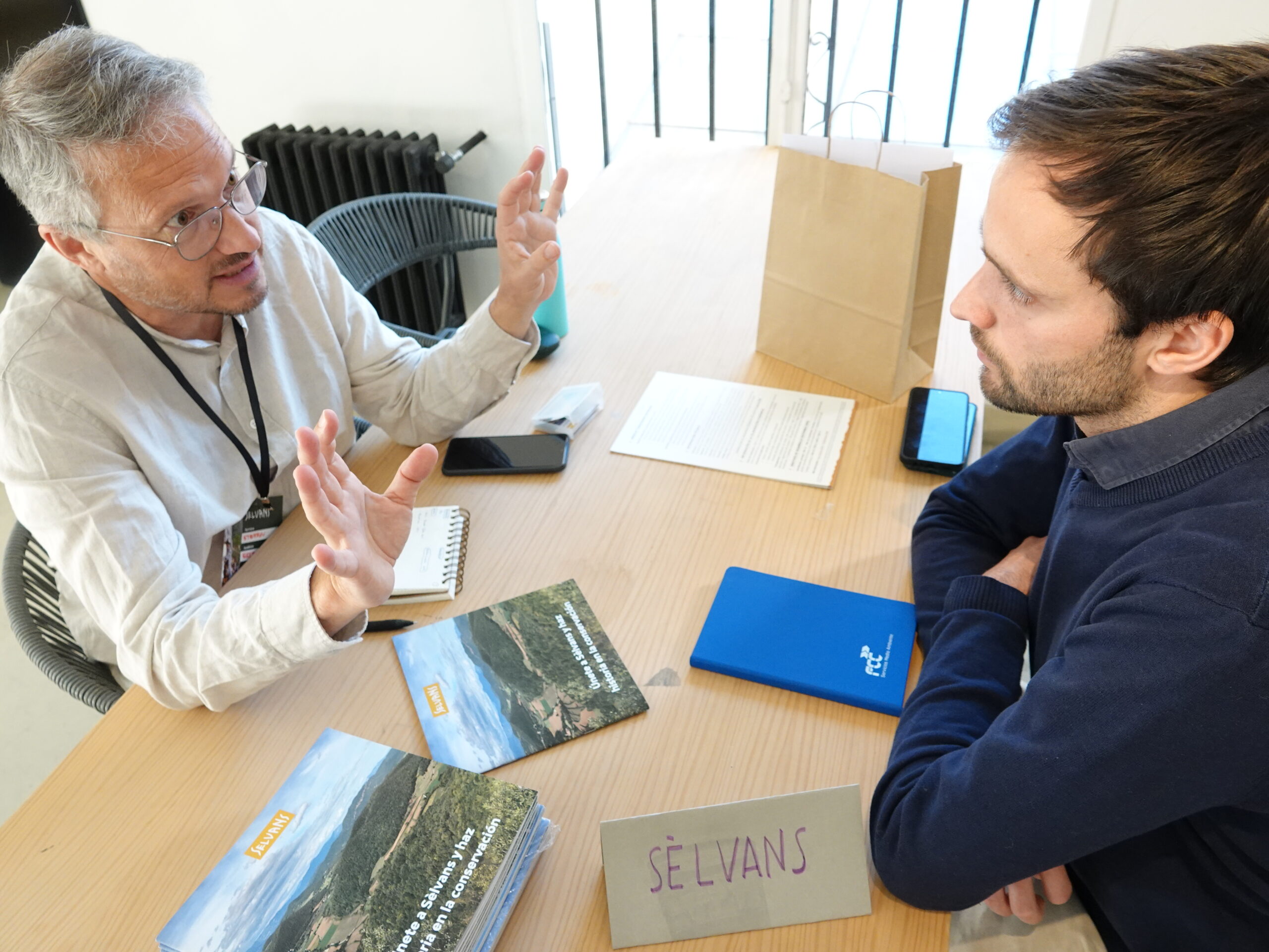 Reunión de Sèlvans con uno de los asistentes en Madrid